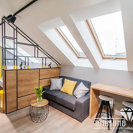 Diamond Estates * Cracovia