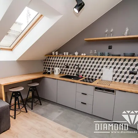 Diamond Estates 아파트