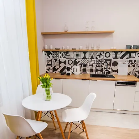 Diamond Estates * Cracovia