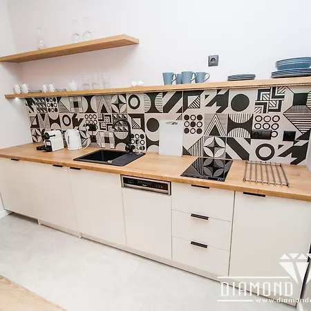 Diamond Estates Cracovia